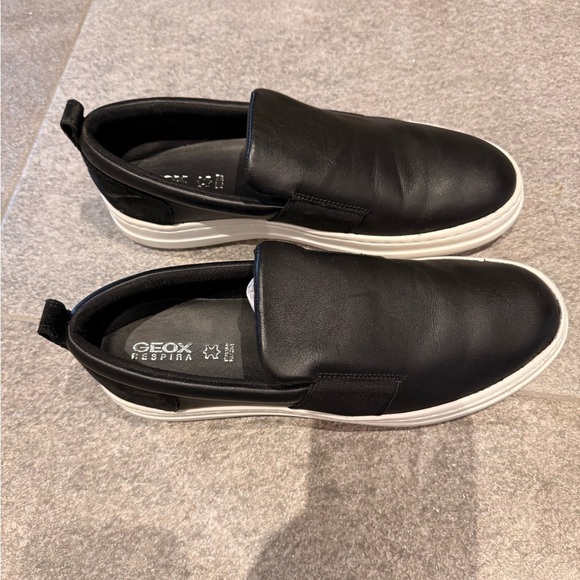 GEOX Black Slip-On Shoes (like new) - Picture 9 of 12